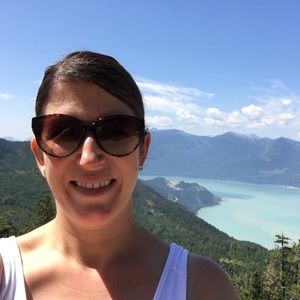 Meet your Posher, Roxana